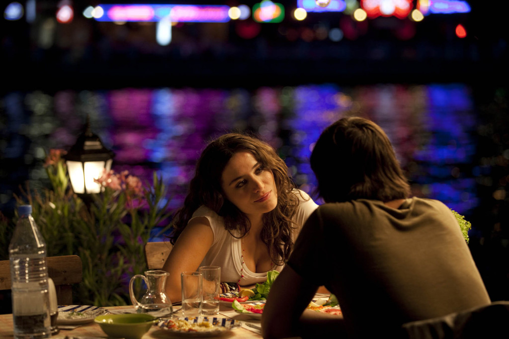 Кадр из Любовь любит случайности