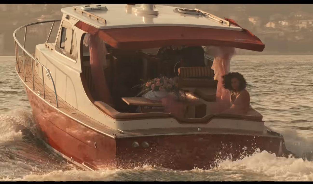 Кадр из Все из-за любви